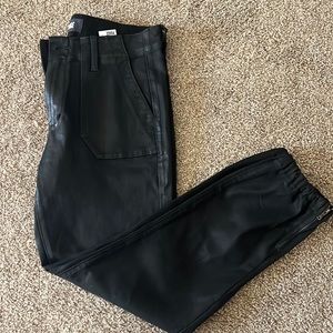 PAIGE luxe jogger faux leather. Size 28